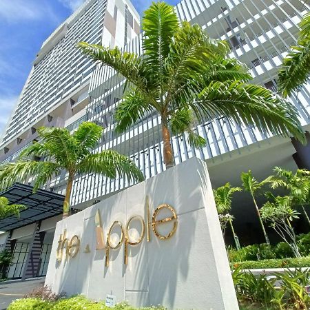 The Apple Residence By Heystay Management Malacca Екстериор снимка